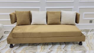 Wood 3 seater unieqe peice 0