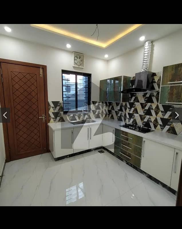 For OFFICE/BACHLOR 2 bed portion with Garage j1 johar town available. 2