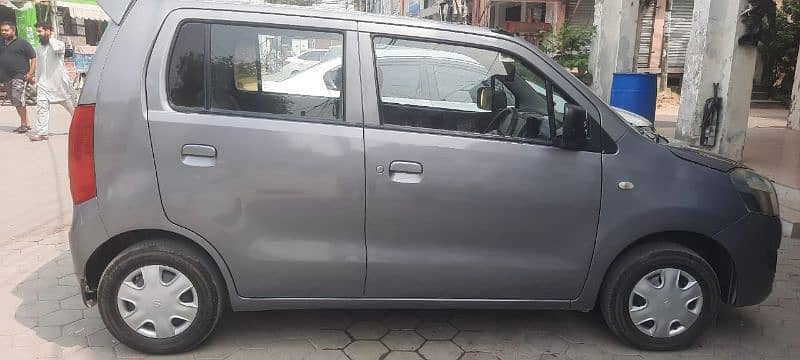 Suzuki Wagon R 2017 5