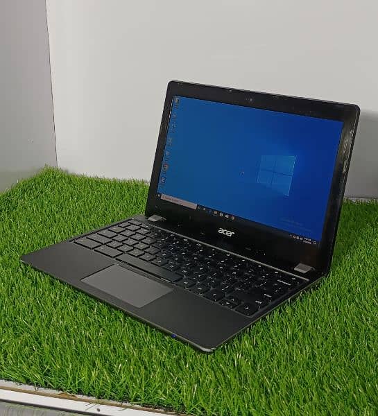 Acer c740p 4gb ram 128ssd laptop for sale 0