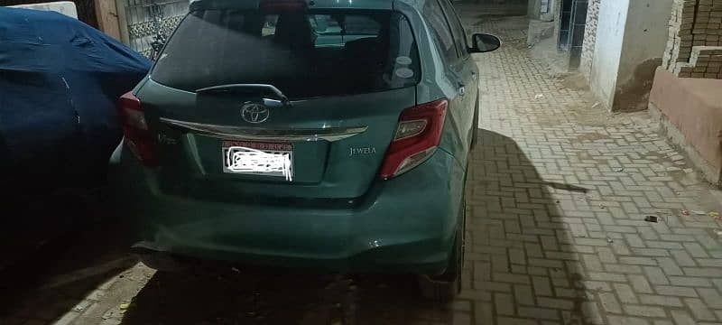 Toyota Vitz 2015 8