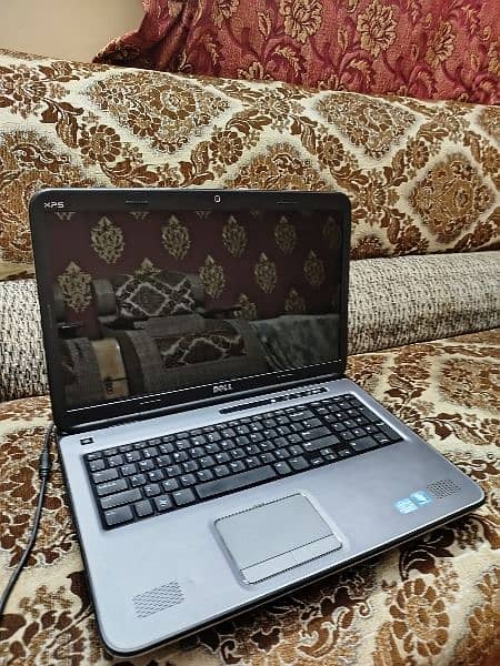 Dell XPS L702X 1