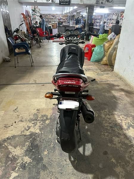 YBR 125G 1