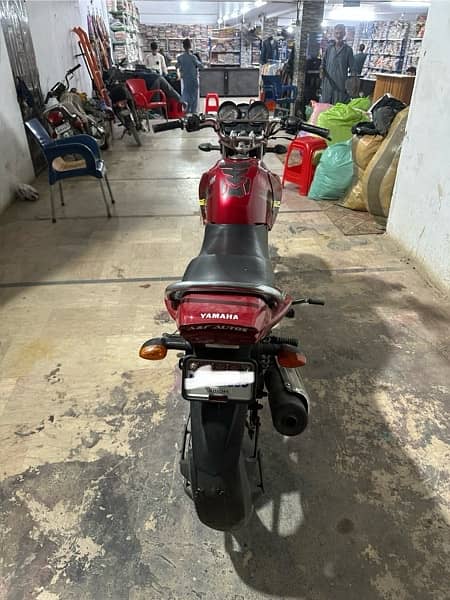 YBR 125G 2