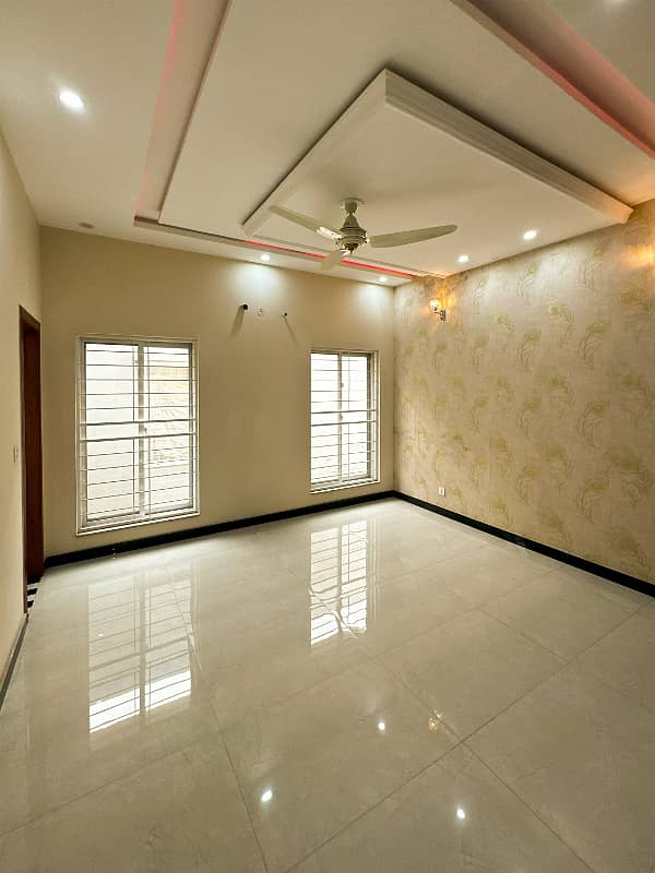 Elegant 10 Marla House With Basement For Sale In Bahria Town Lahore 24