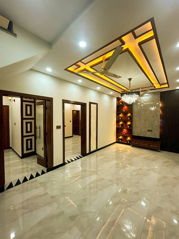 Charming 5 Marla House for Sale Modern Comfort in Bahria Town Lahore 1