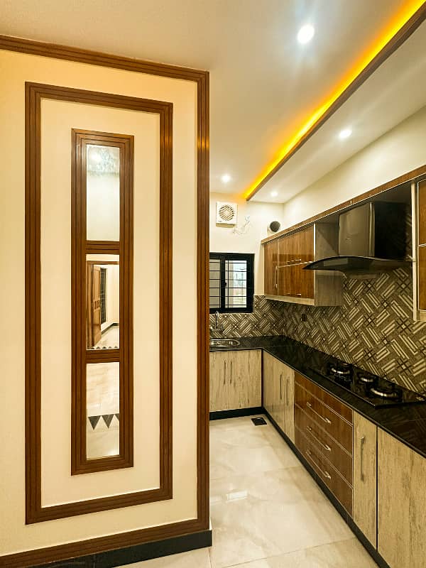 Charming 5 Marla House for Sale Modern Comfort in Bahria Town Lahore 6