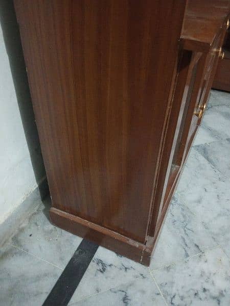 we are selling pure wooden showcase in good condition 2