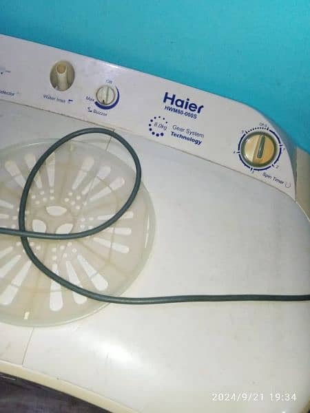 Haier washing machine twin tub model number HWM-80-000S 5