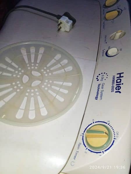 Haier washing machine twin tub model number HWM-80-000S 8