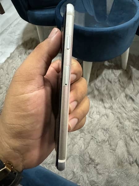 IPhone SE 128GB Dual Pta 3