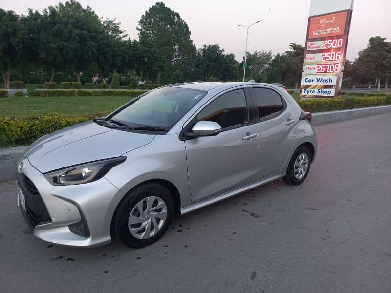 Toyota Yaris Hatchback 2020 import 23 6