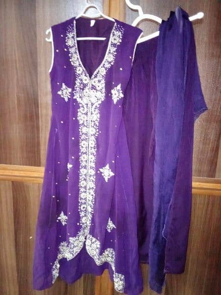 branded pre loved/used girl/kid l cloths/dresses 8