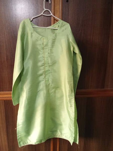 branded pre loved/used girl/kid l cloths/dresses 12