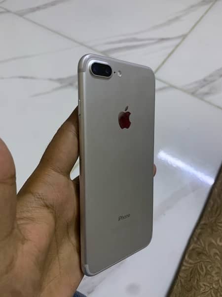 iPhone 7 Plus 255 2