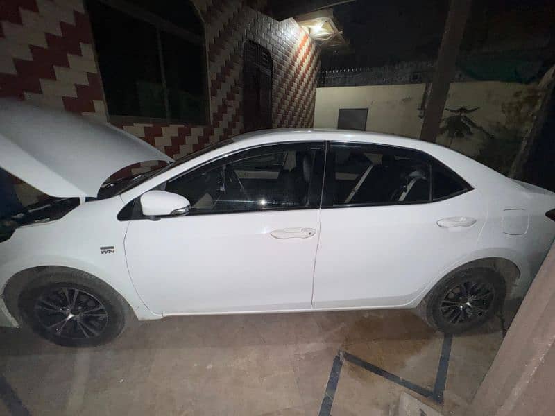 Toyota Corolla Altis 2015 6