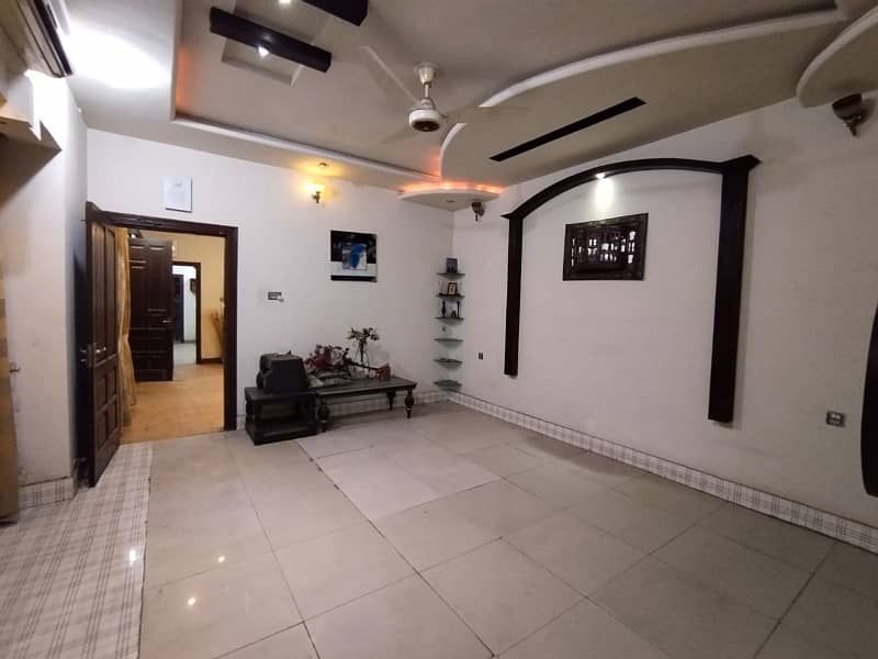 4 Kanal Commercial House Bungalow For Rent Main Location Sarfaraz Colony Faisalabad 21