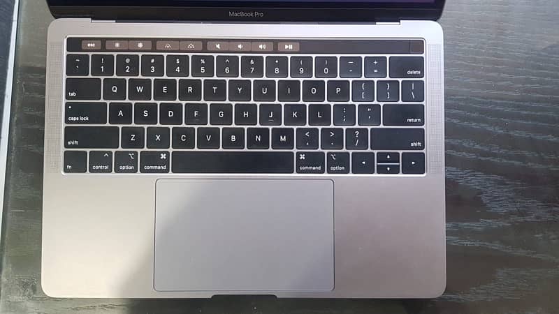 MACBOOK PRO 2019 4