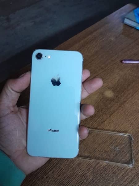 iPhone 8 64gb all sim 3 sal  sa on hi 10y9 4