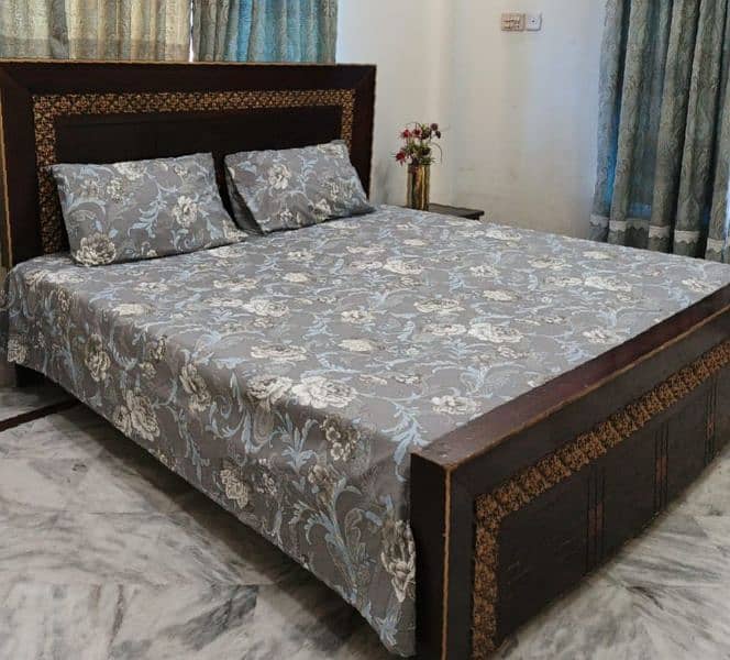 Three piece Cotton bedsheets in king size 3