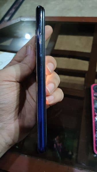 OPPO F9 6