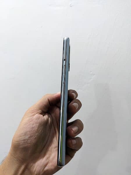 Oneplus 8T with box and genuine accessories Waterpack 10/10 4