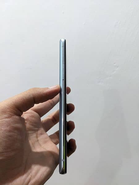 Oneplus 8T with box and genuine accessories Waterpack 10/10 6