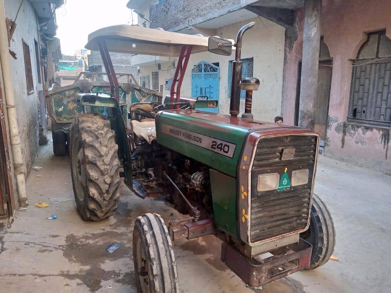 Massey Ferguson 240 - Green 1999 MF 240 Tractor
. MF 240 Tractor - 2