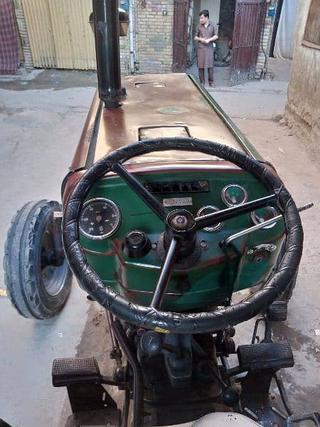 Massey Ferguson 240 - Green 1999 MF 240 Tractor
. MF 240 Tractor - 7