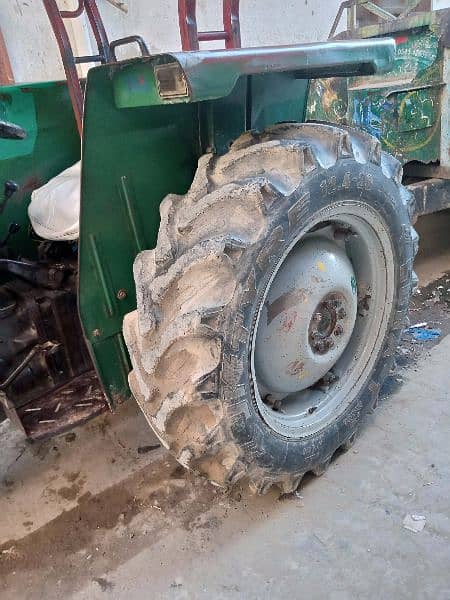 Massey Ferguson 240 - Green 1999 MF 240 Tractor
. MF 240 Tractor - 11