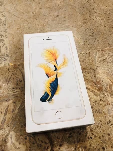 Iphone 6s plus 10/10 with box & charger 11