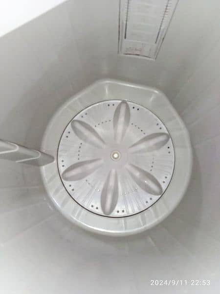 Toyo washing machine Twin tub 19