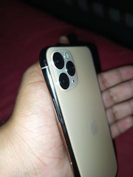 iPhone 11pro max. NON PTA 1