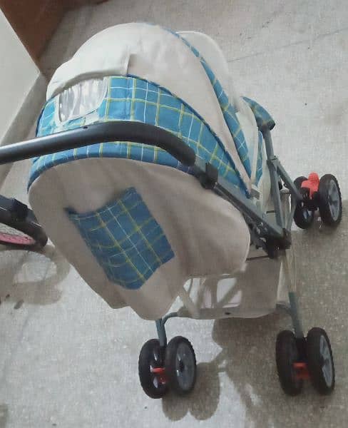 PRAM STROLLER 1