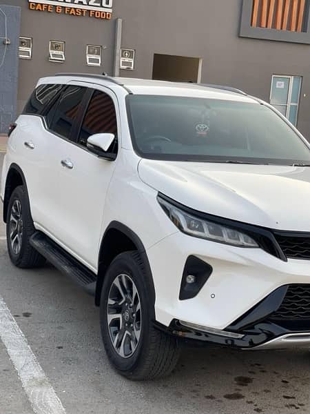 Toyota Fortuner Legender 2023 2