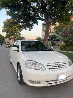 Toyota Corolla SE Saloon