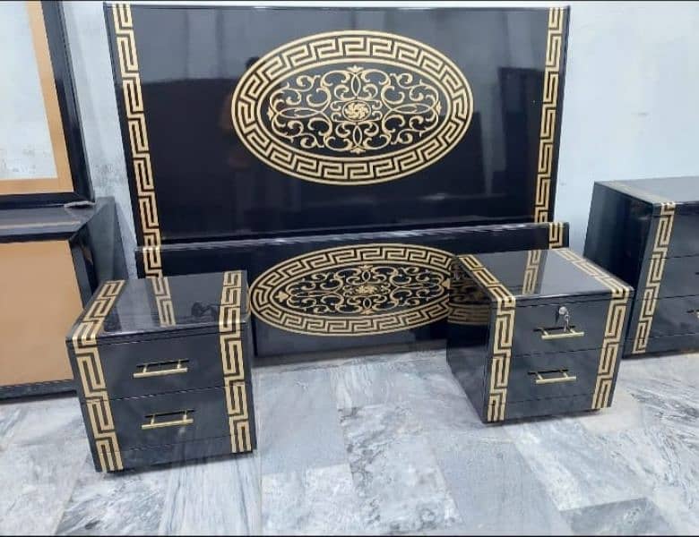 one bed & two side table for sale only seriace person contact me 0