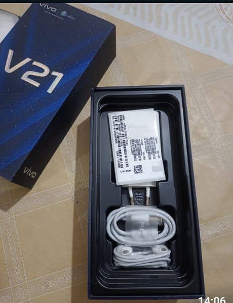 vivo v 21 10/10  no open /repair 2