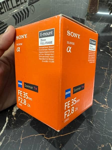 sony zeiss 35mm 2.8 for sony E mount Full Fram body 1