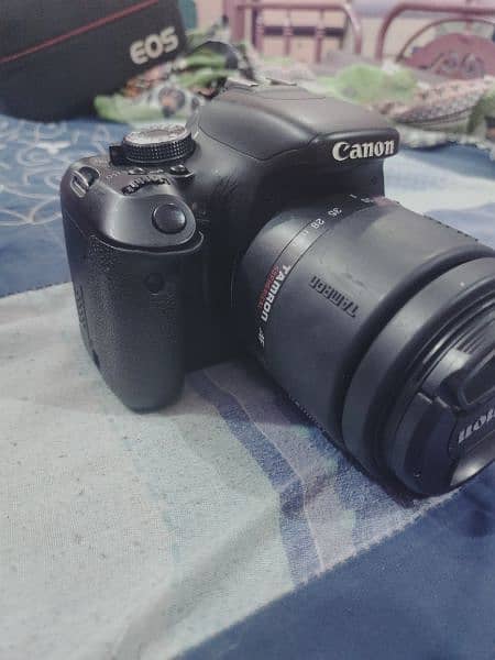 Camera DSLR EOS 600D 1