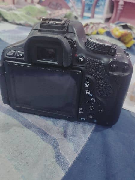 Camera DSLR EOS 600D 2