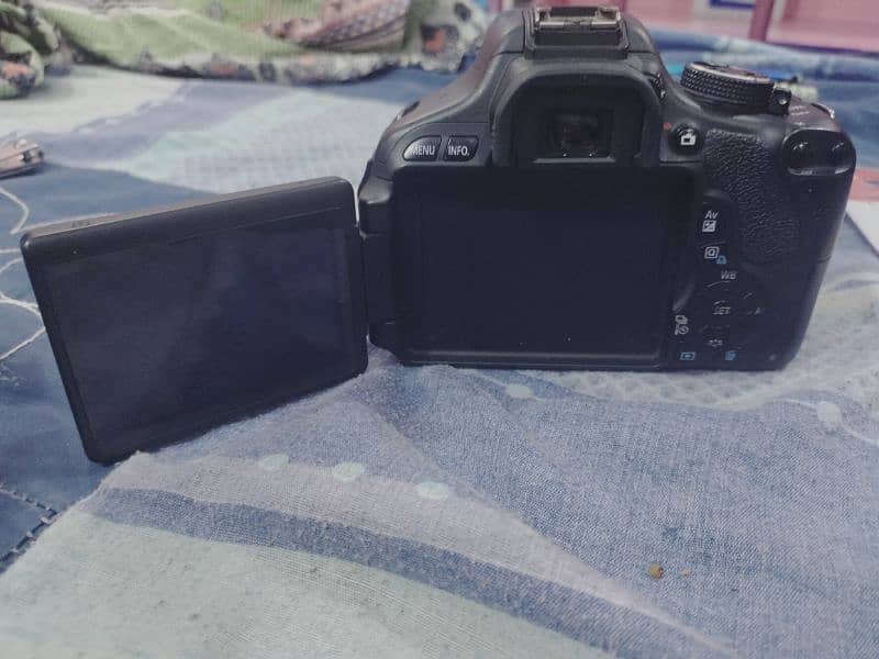 Camera DSLR EOS 600D 5