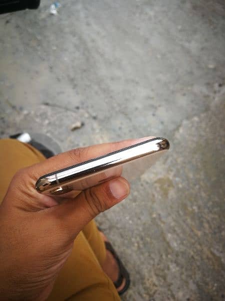 IPhone xs max sim working 03185353063 4