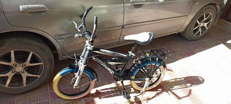 for sale kid cycle 7 to years old on very reasonable price 8.5k only. 3