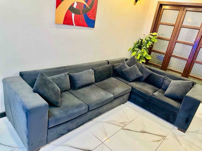 Comfortable L-shaped Sofa 7.75 Seater 2