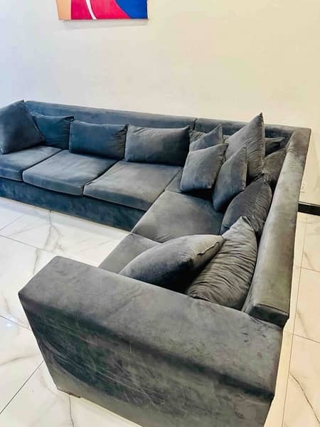 Comfortable L-shaped Sofa 7.75 Seater 3