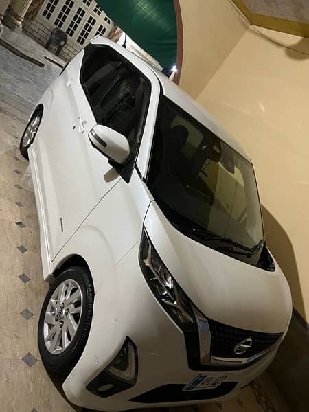 Nissan Dayz Highway Star 2019 3