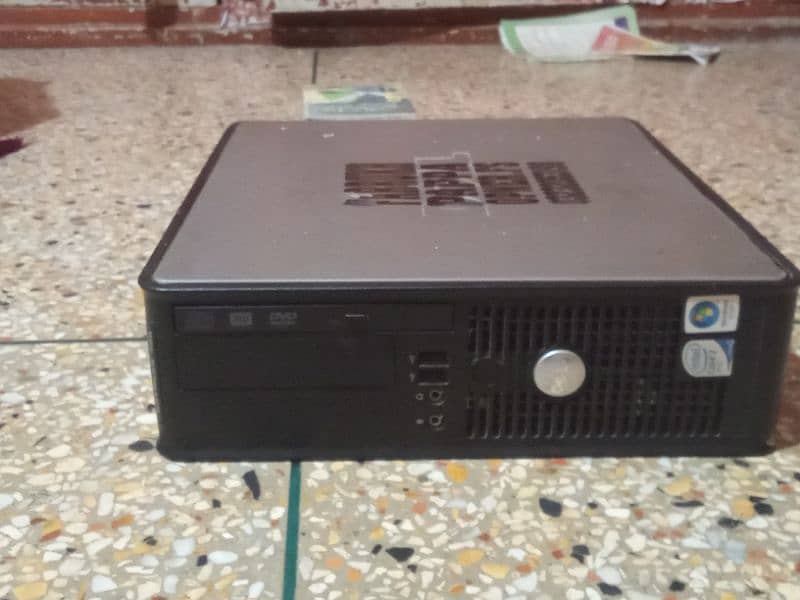 Dell Opteplix 755 2GB Ram 160 GB Hard Disk 1