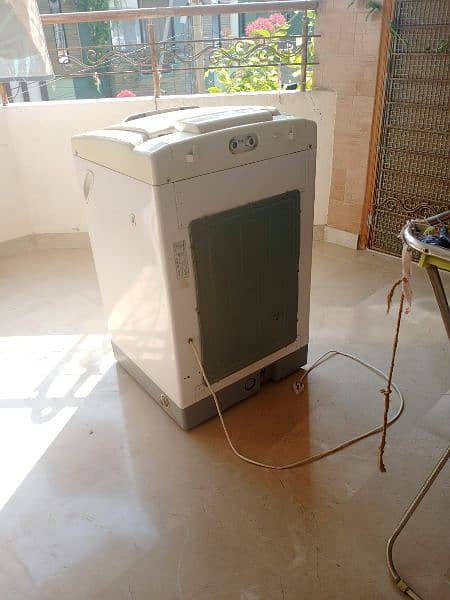 Used Dawlance Washing Machine 3