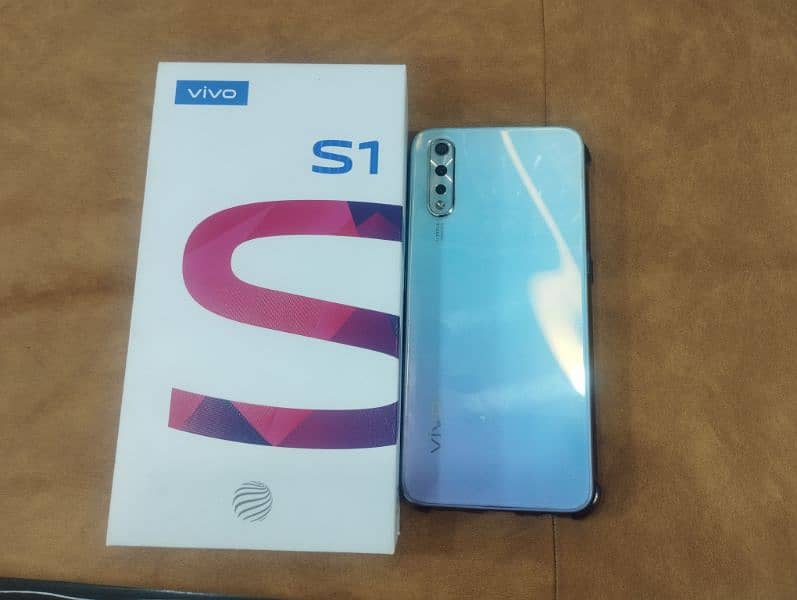 Vivo S1 4/128 0